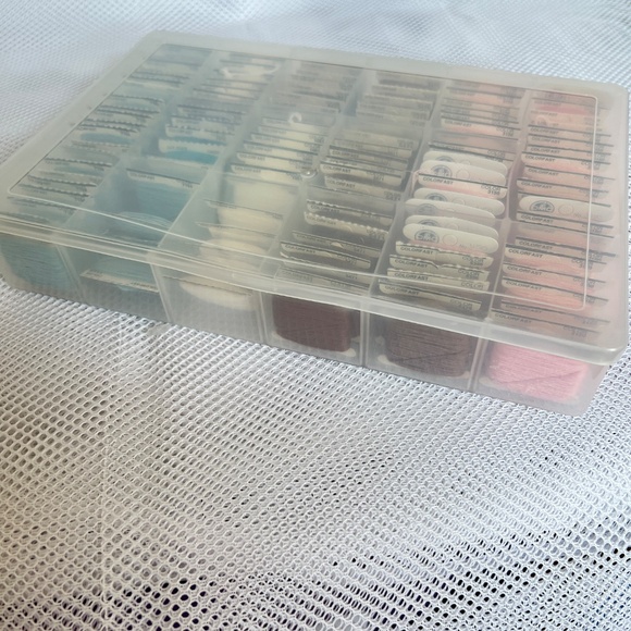 Embroidery Floss Cross Stitch Thread Lot 116 On Cards Pink Blue Brown with Case - Picture 6 of 6